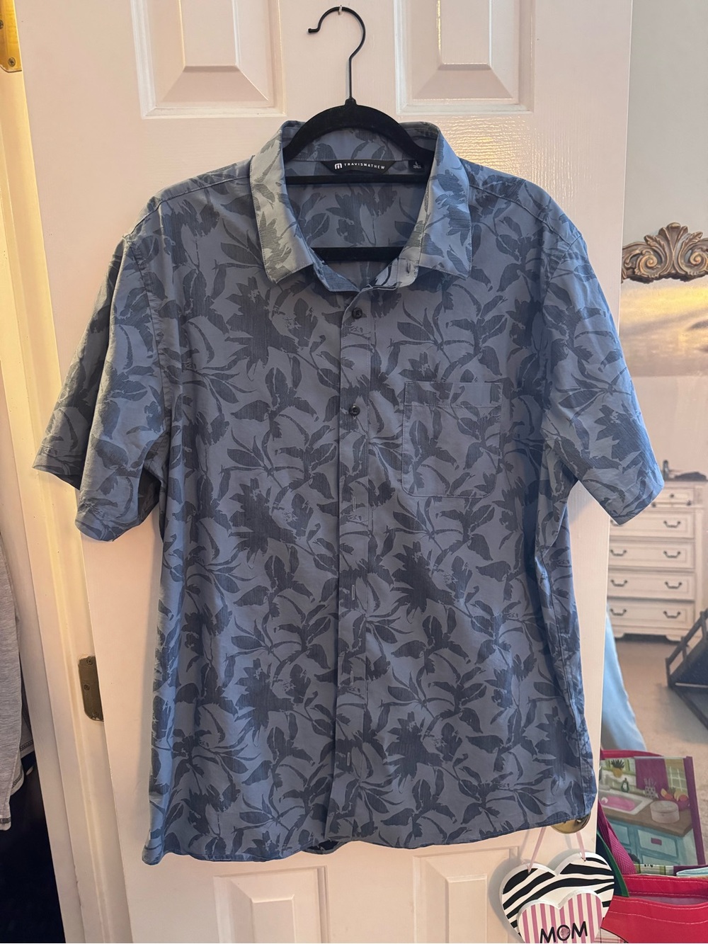 Travis Mathew Men’s Aloha Print Button Down